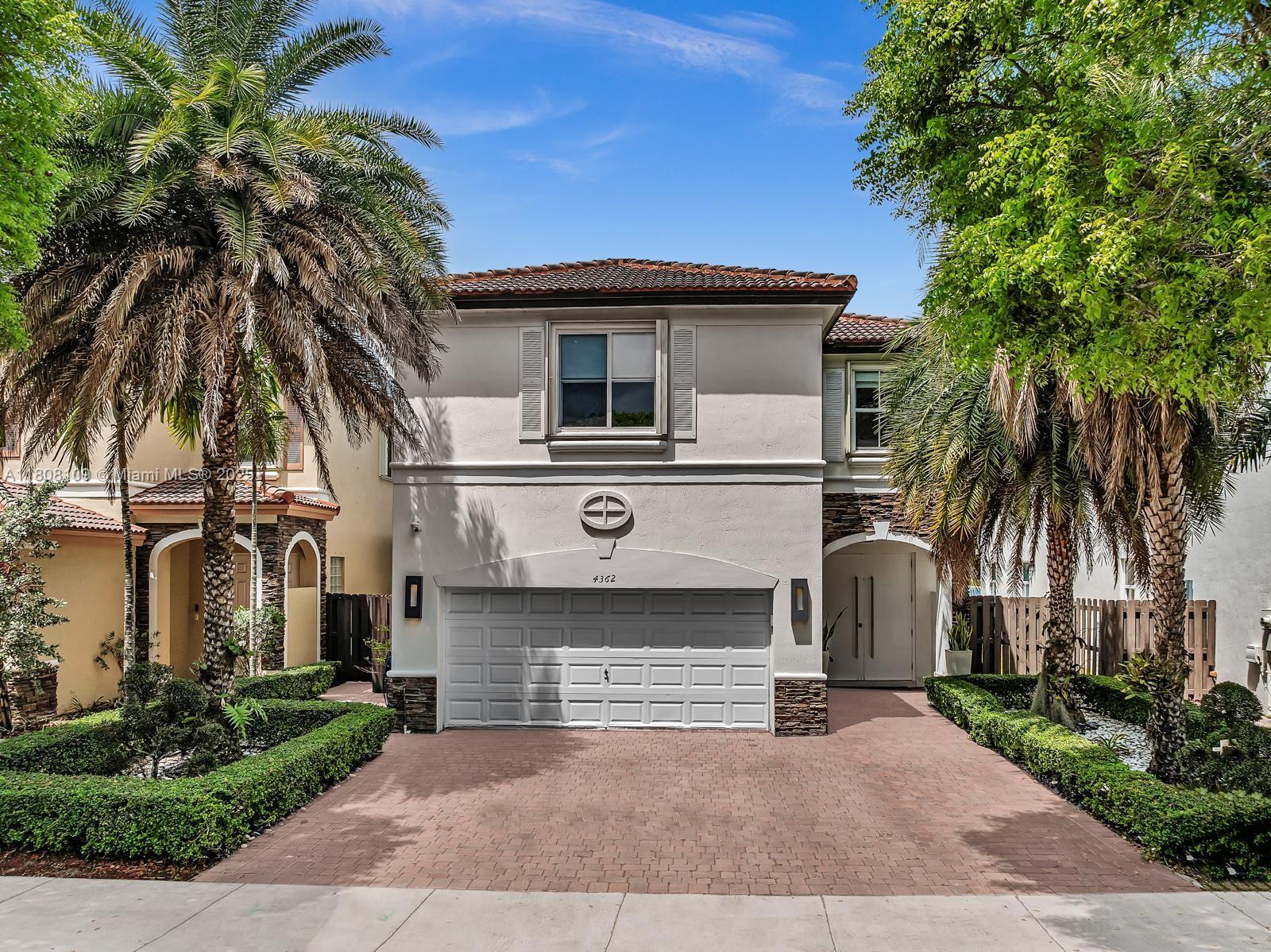 4362 112th Ct, Doral, Florida 33178