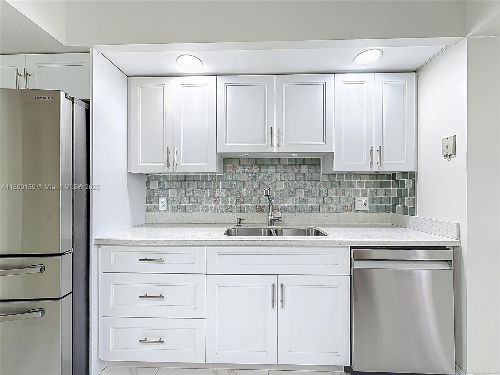 1100 SW 130th Ave #111H, Pembroke Pines, Florida image 4