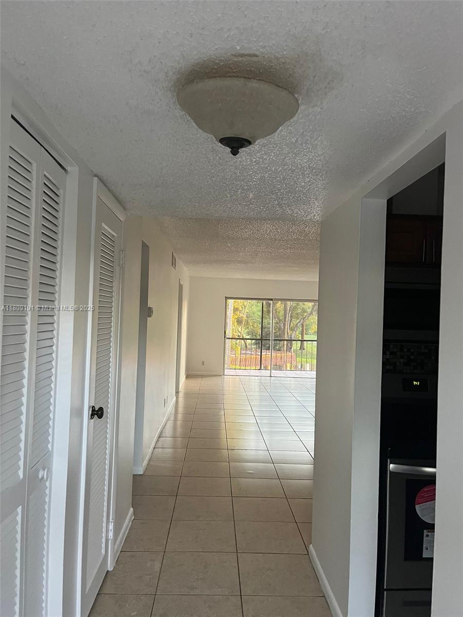 6361 N Falls Cir Dr #211, Lauderhill, Florida image 1