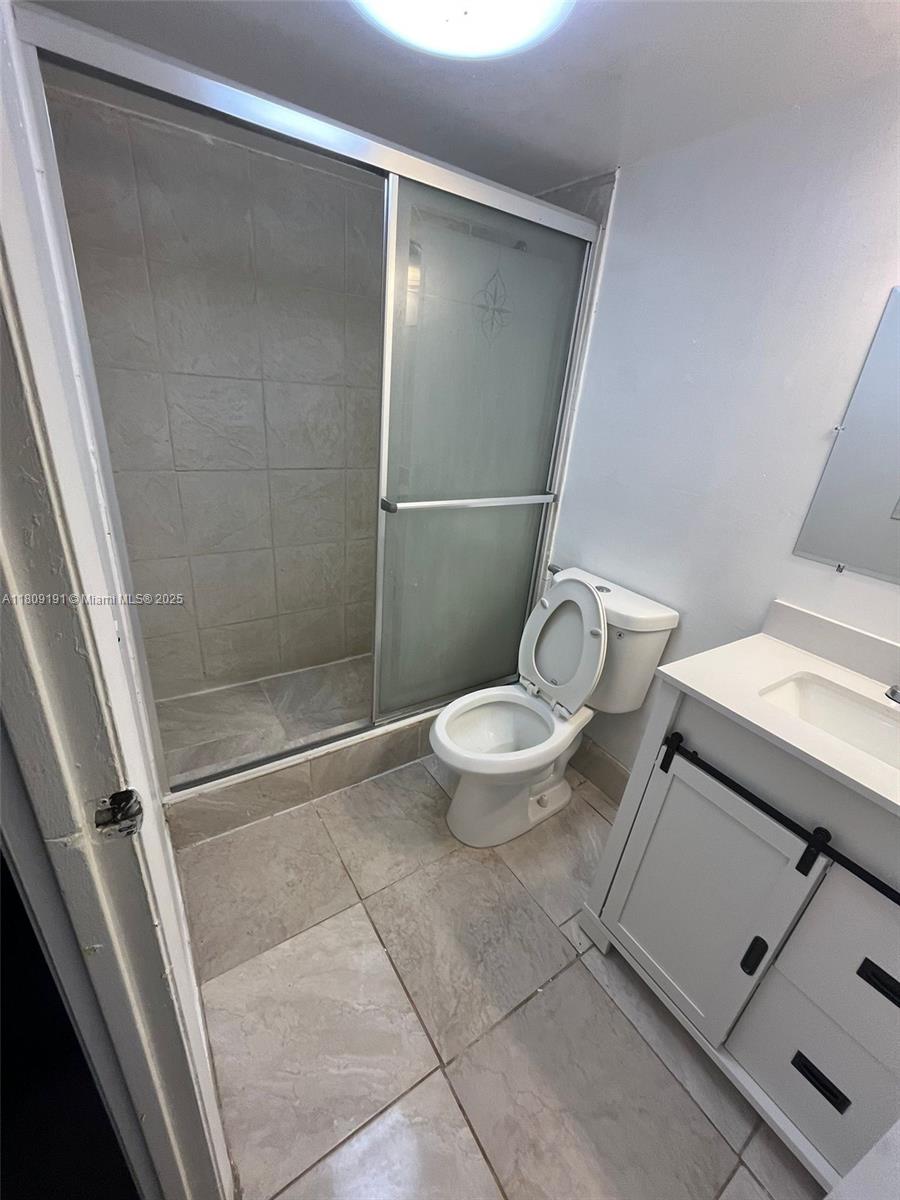 6361 N Falls Cir Dr #211, Lauderhill, Florida image 13