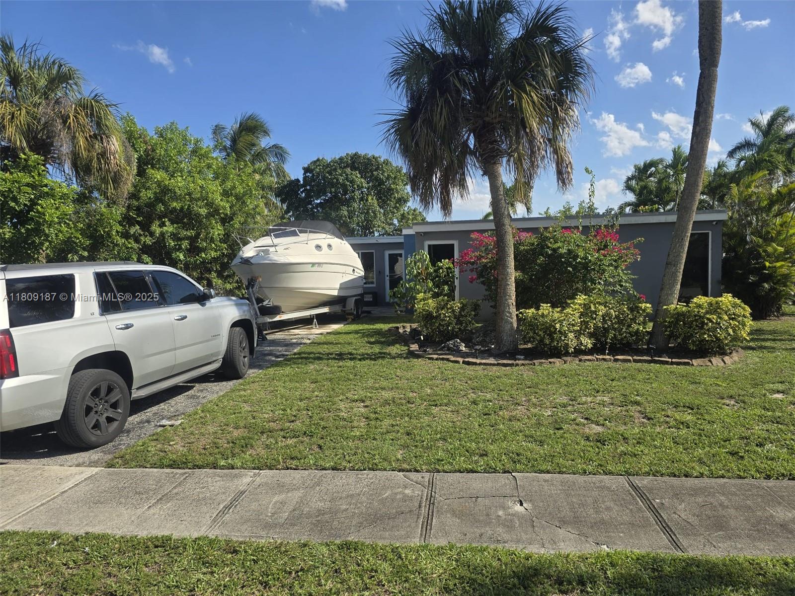 5812 NW 20th Ct, Margate, Florida image 3