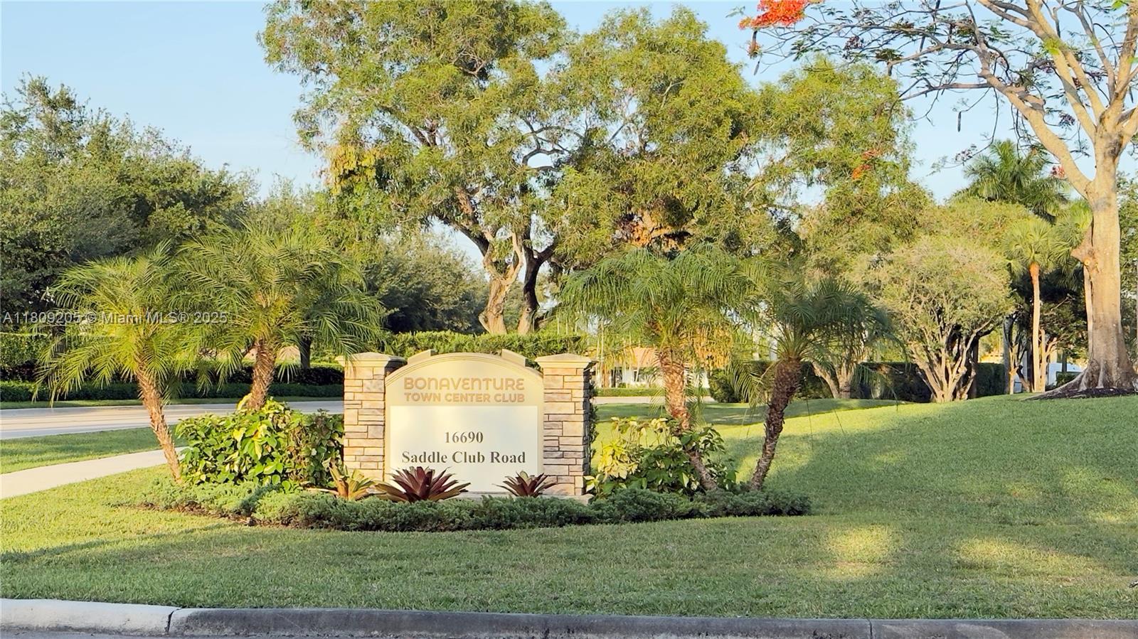410 Lakeview Dr #103, Weston, Florida image 29