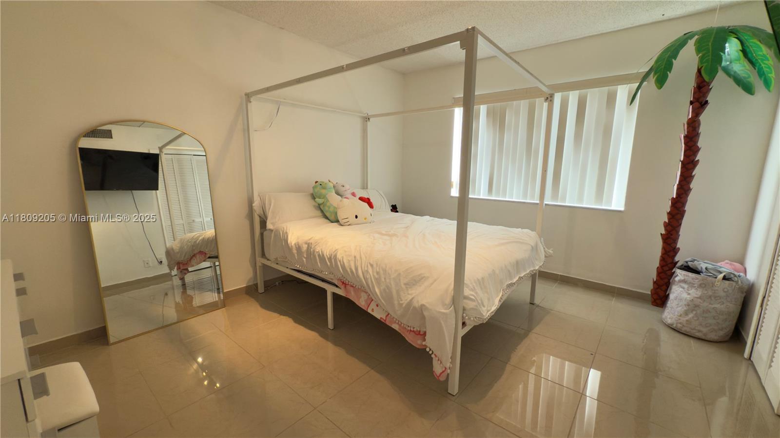 410 Lakeview Dr #103, Weston, Florida image 4