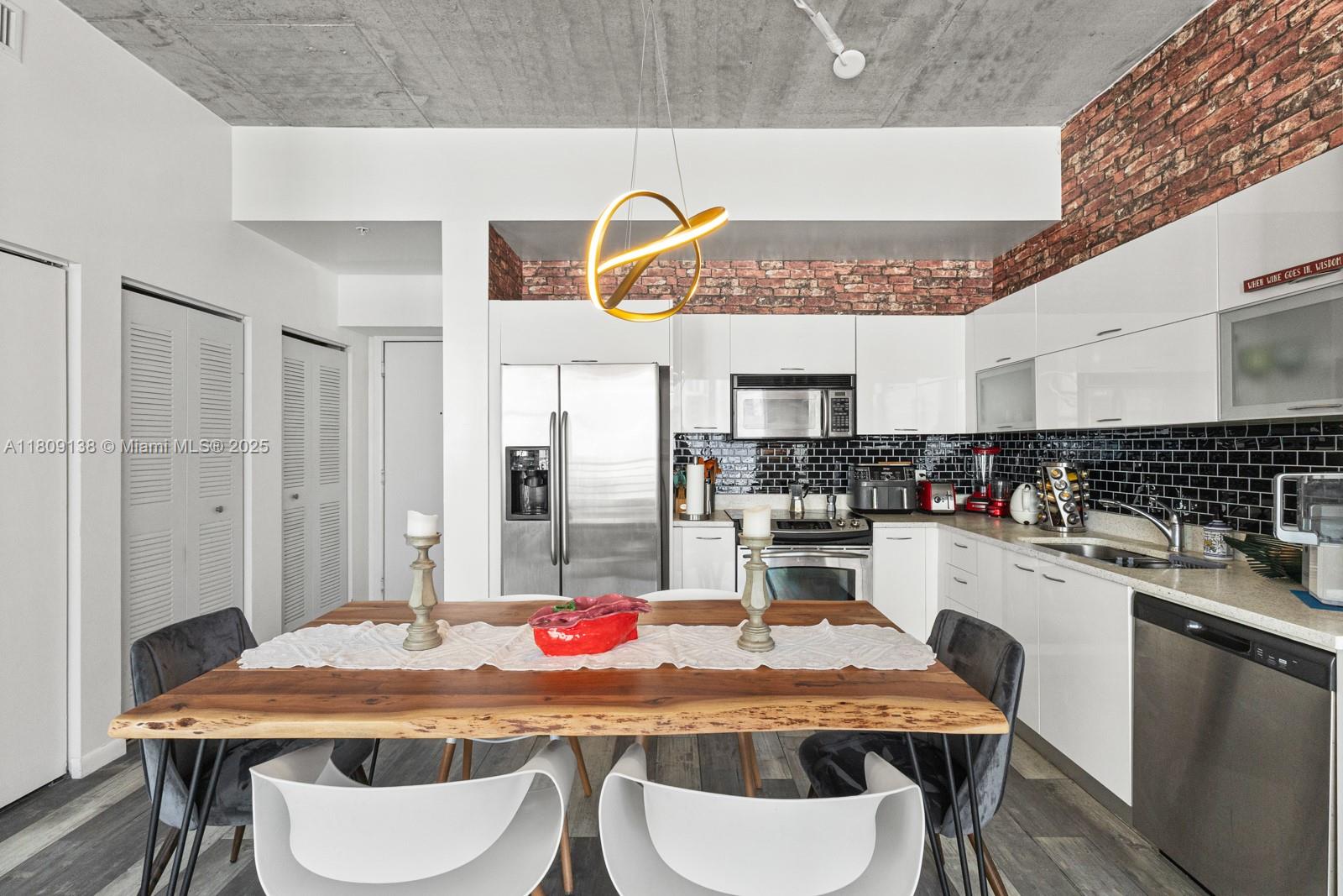 Property photo # 6