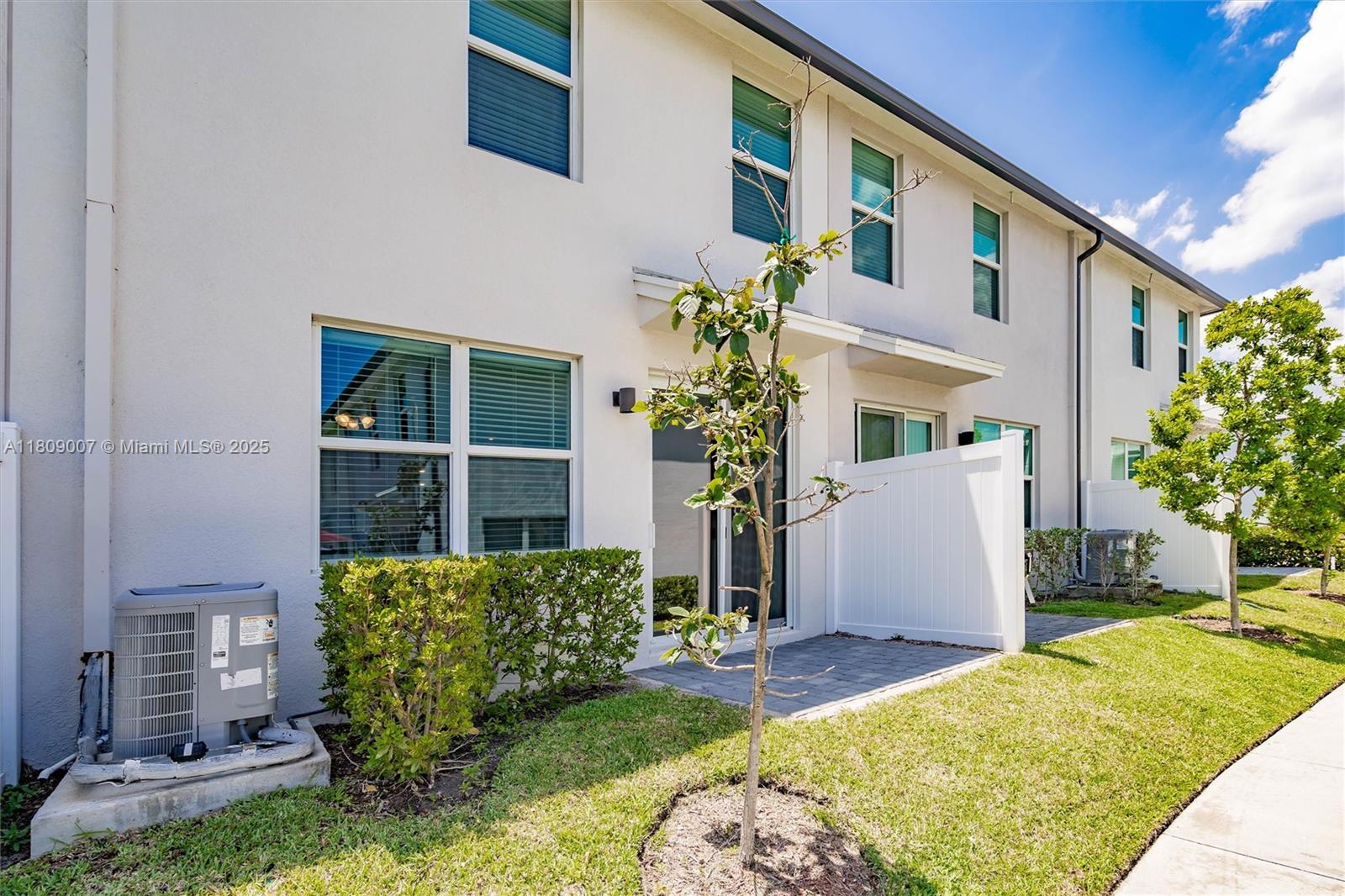 4050 Hot Springs Ave, Palm Springs, Florida image 39