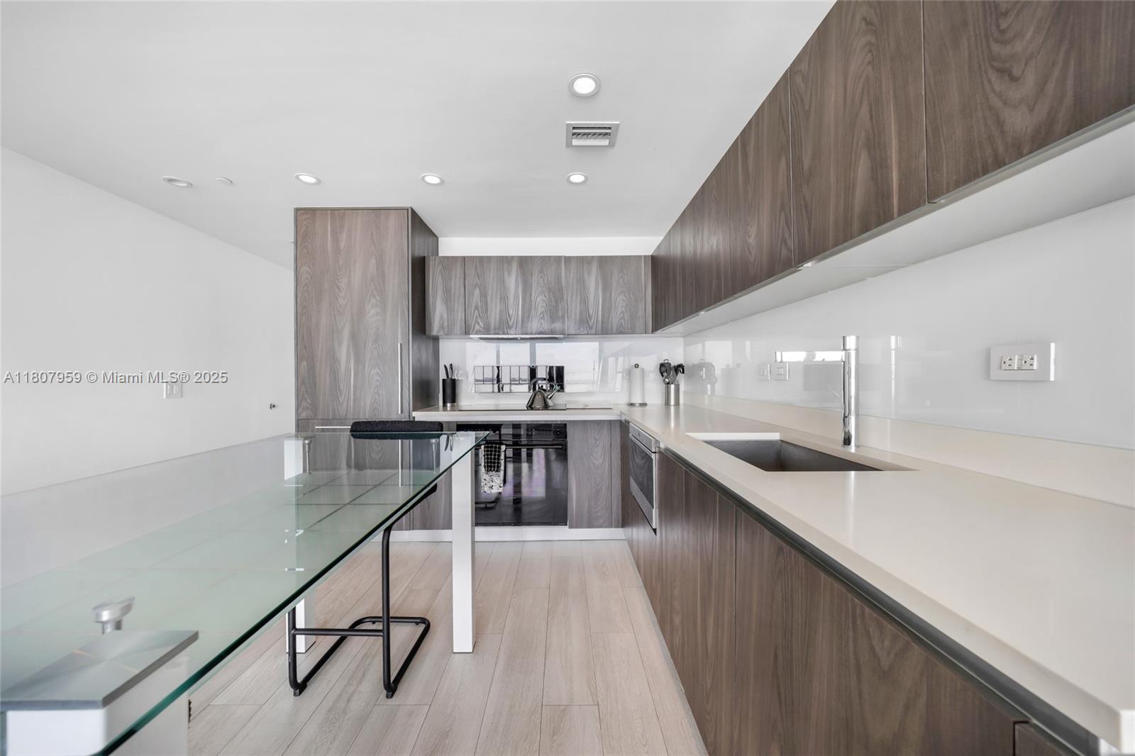 3131 NE 7th Ave #1405, Miami FL 33137