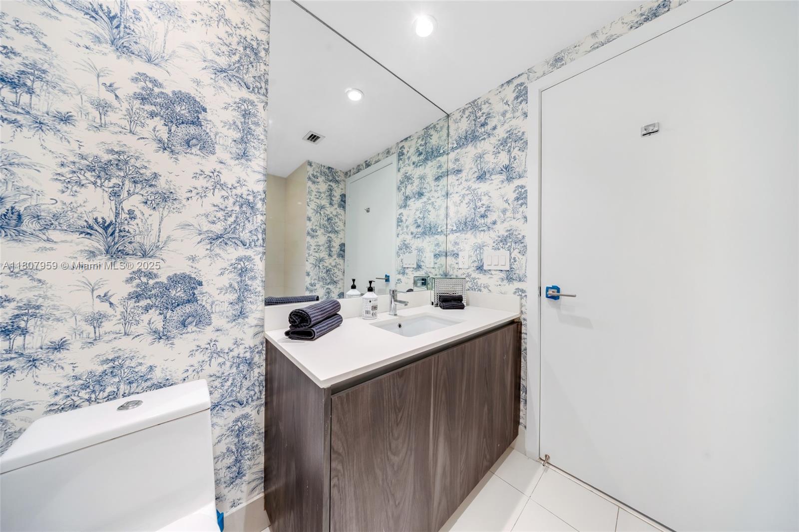 3131 NE 7th Ave #1405, Miami FL 33137