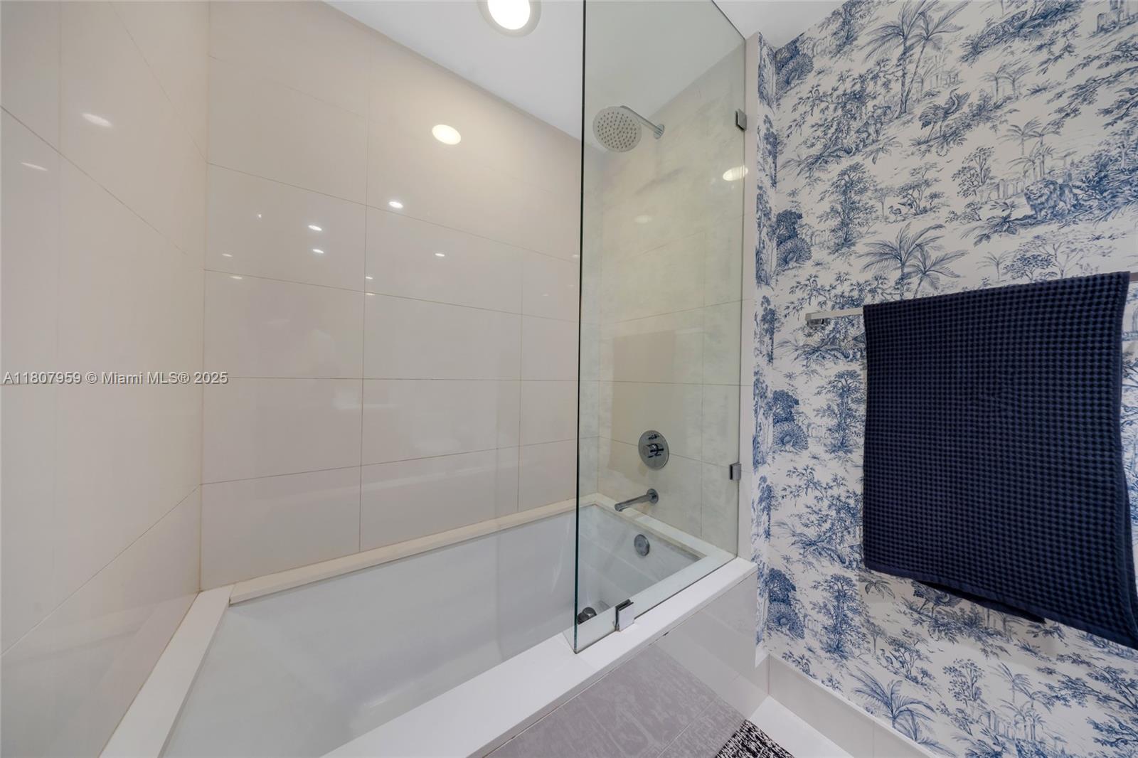 3131 NE 7th Ave #1405, Miami FL 33137