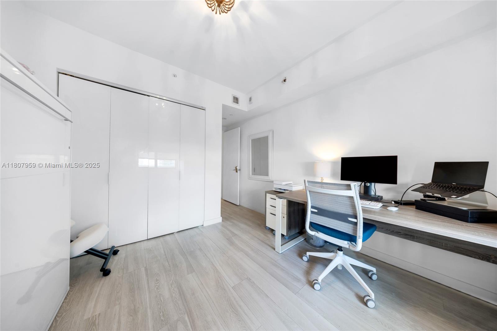 3131 NE 7th Ave #1405, Miami FL 33137