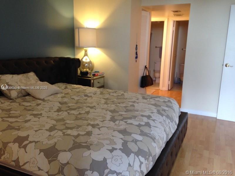 20379 W Country Club Dr #1737, Aventura, Florida image 14