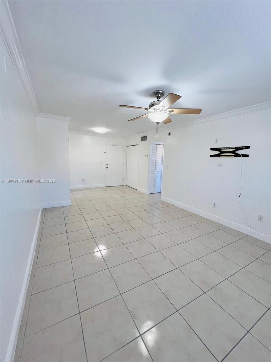 606 W 81st St #224, Hialeah, Florida image 10