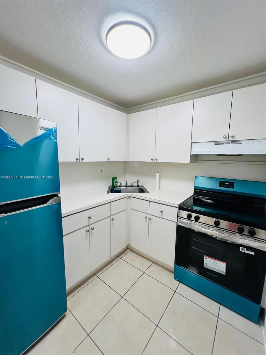 606 W 81st St #224, Hialeah, Florida image 24