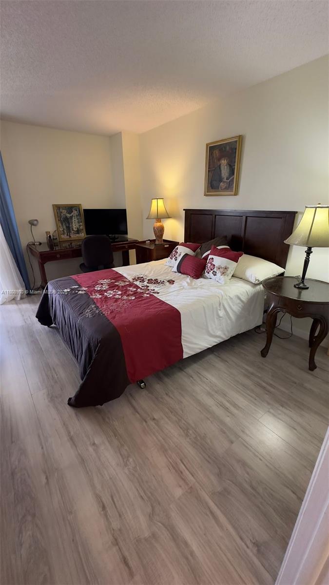 Property photo # 4