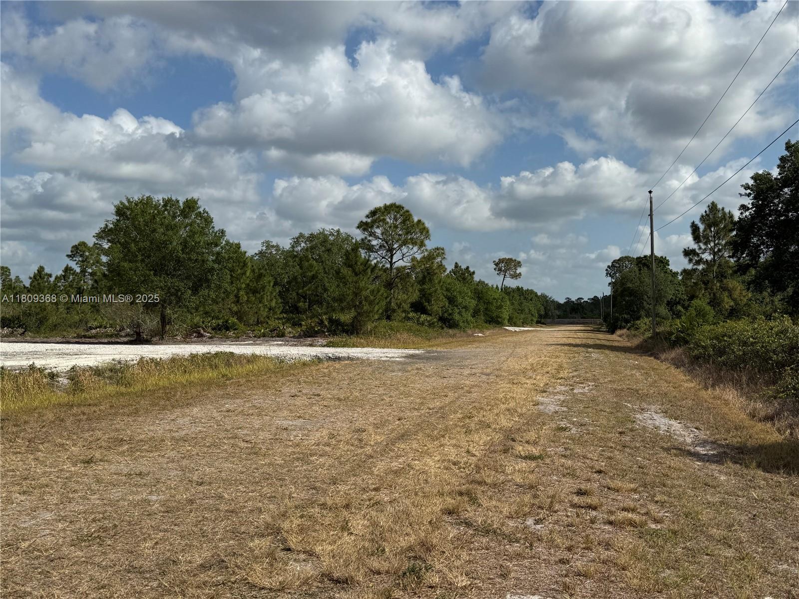 555 S Live Oak St, Clewiston, Florida image 6