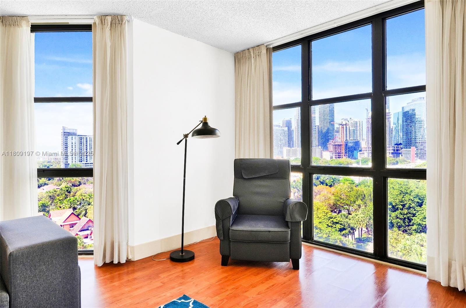 Property photo # 7