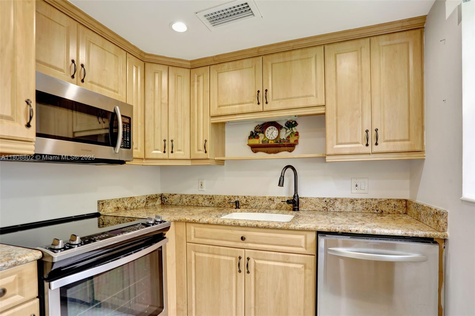 481 Durham Q #481, Deerfield Beach, Florida image 2