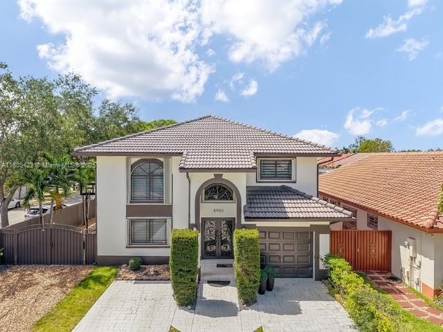 8900 NW 153rd Ter, Miami Lakes, Florida image 2