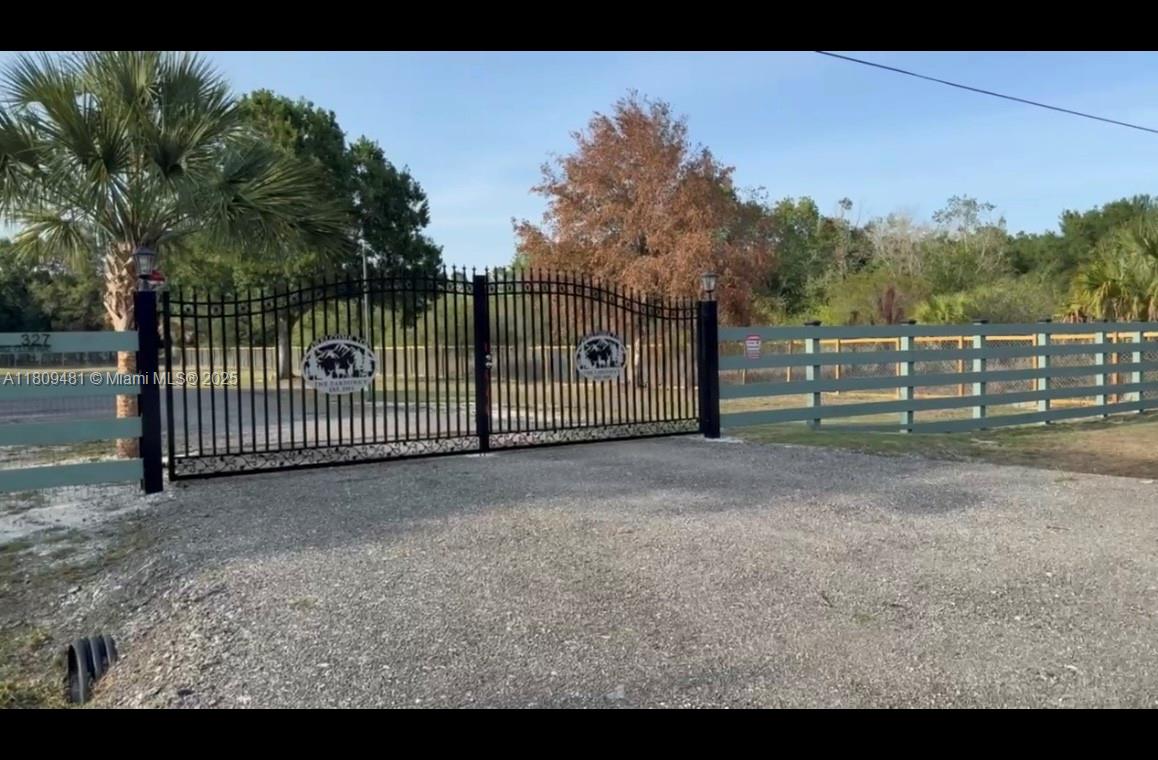 327 Horse Club, Clewiston, Florida image 2