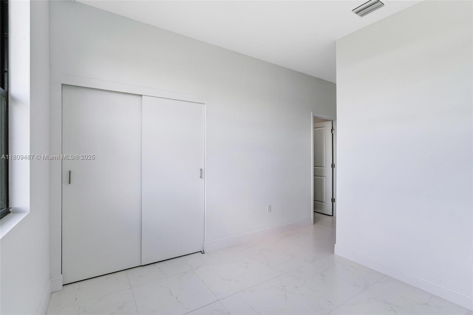 9018 W Castle Cir, La Belle, Florida image 20