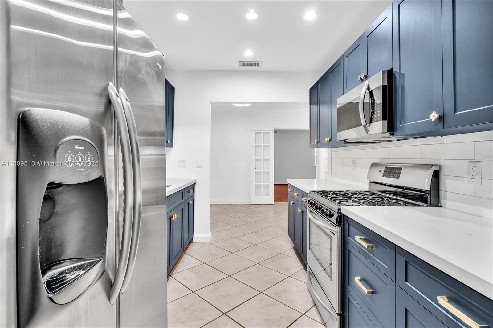 6561 W 13th Ct, Hialeah, Florida image 27
