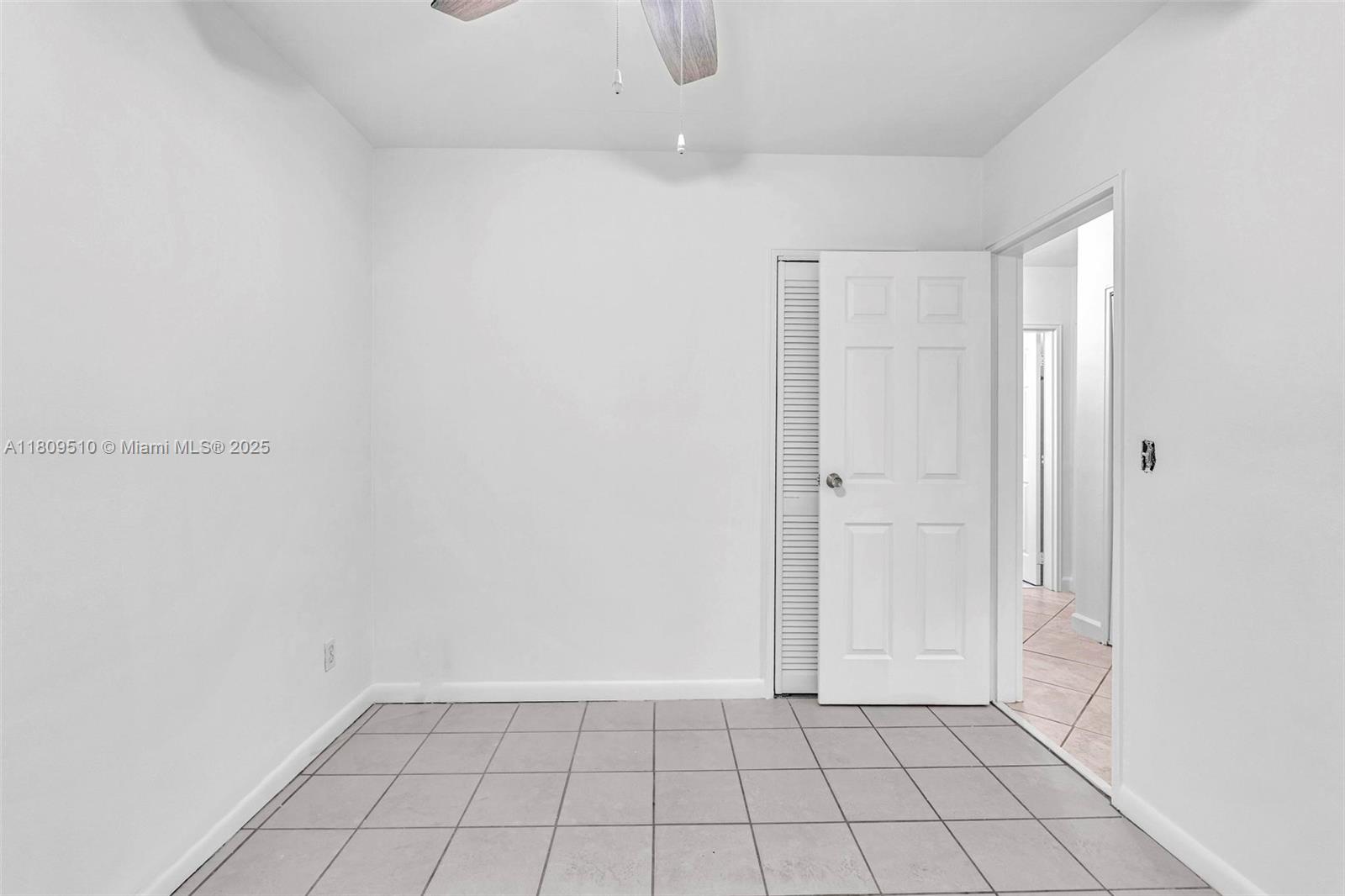 6561 W 13th Ct, Hialeah, Florida image 38