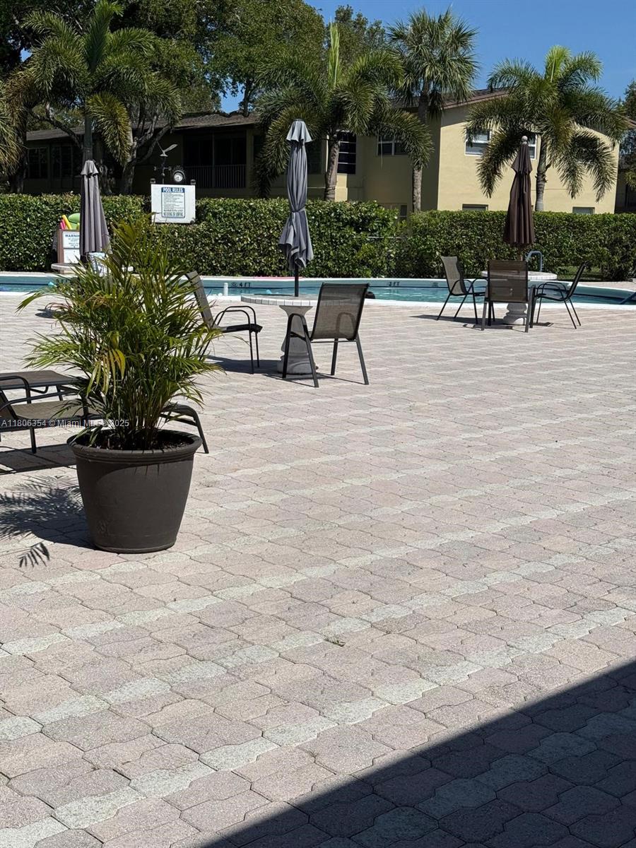 7680 NW 1st St #108, Margate, Florida image 32