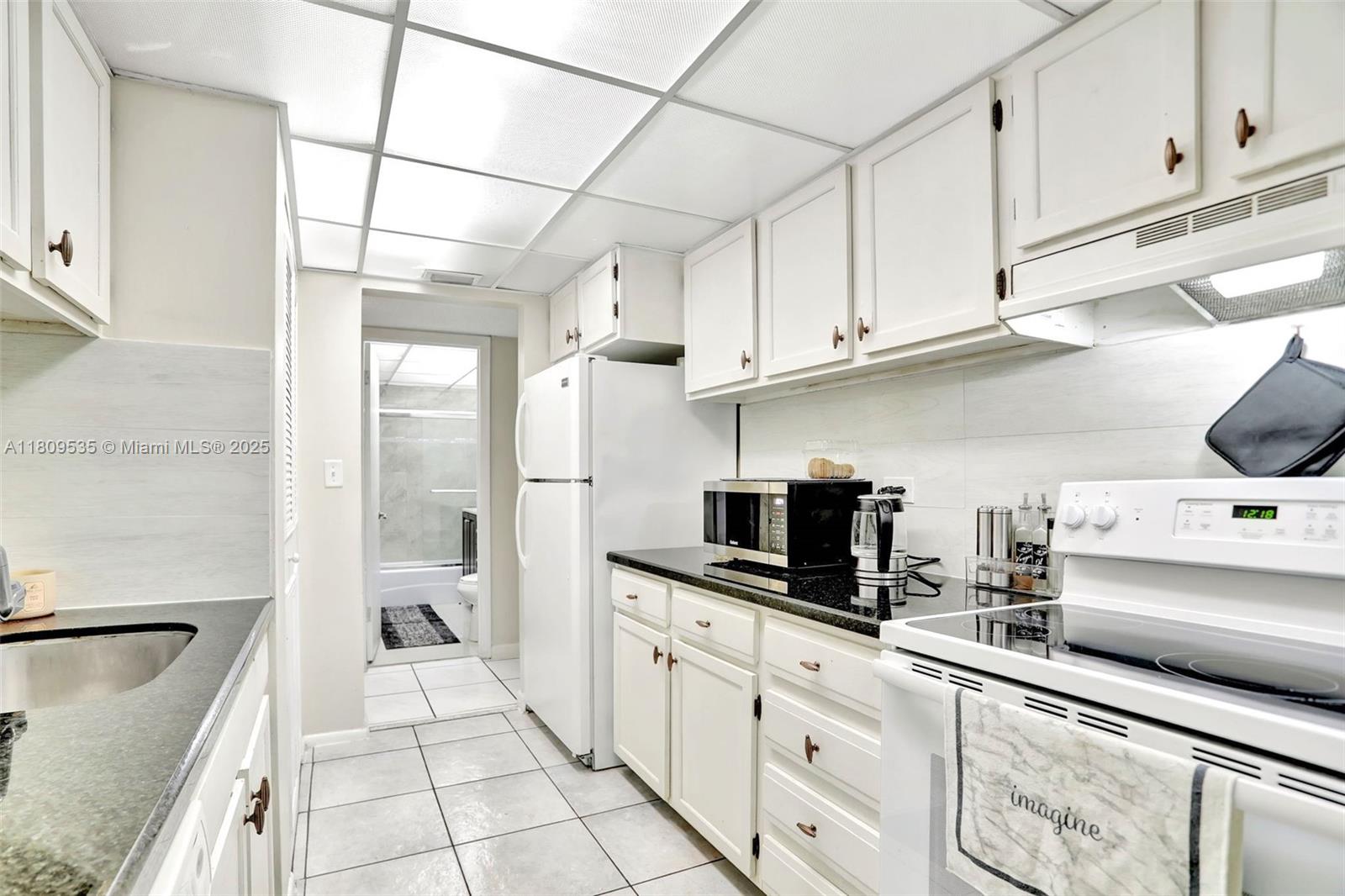 3660 Inverrary Dr #2X, Lauderhill, Florida image 13