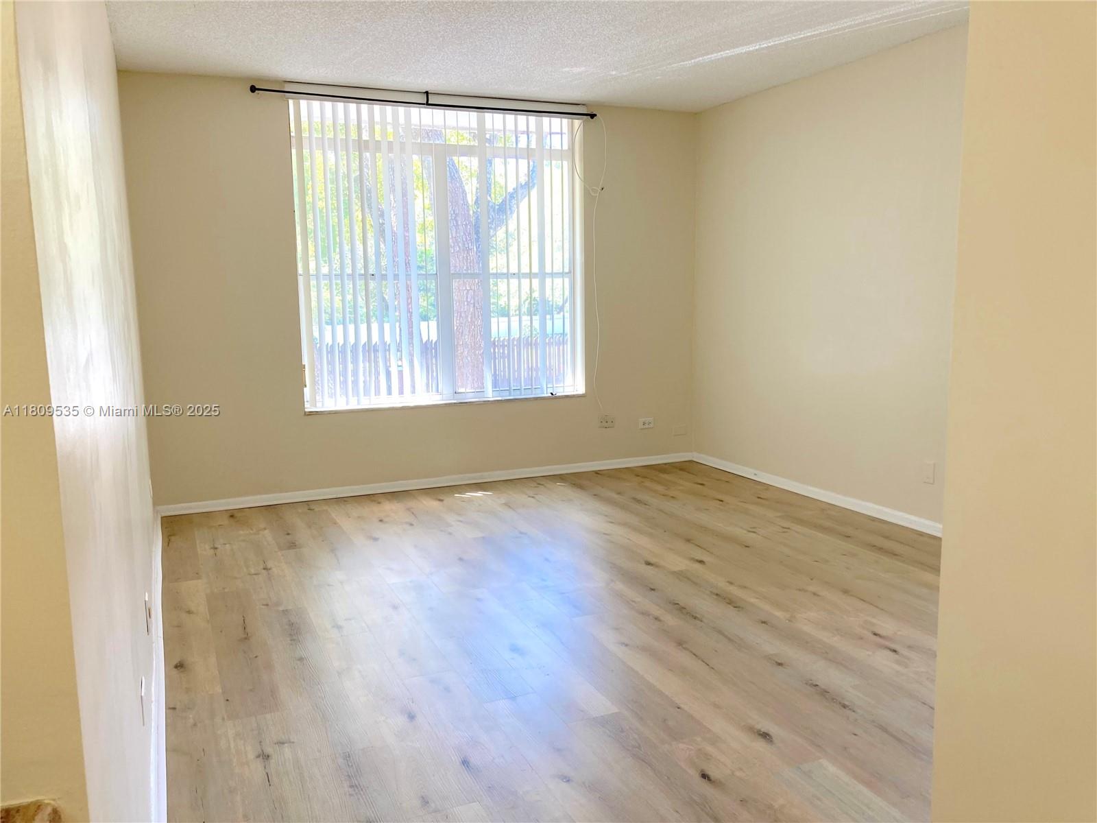 3660 Inverrary Dr #2X, Lauderhill, Florida image 16