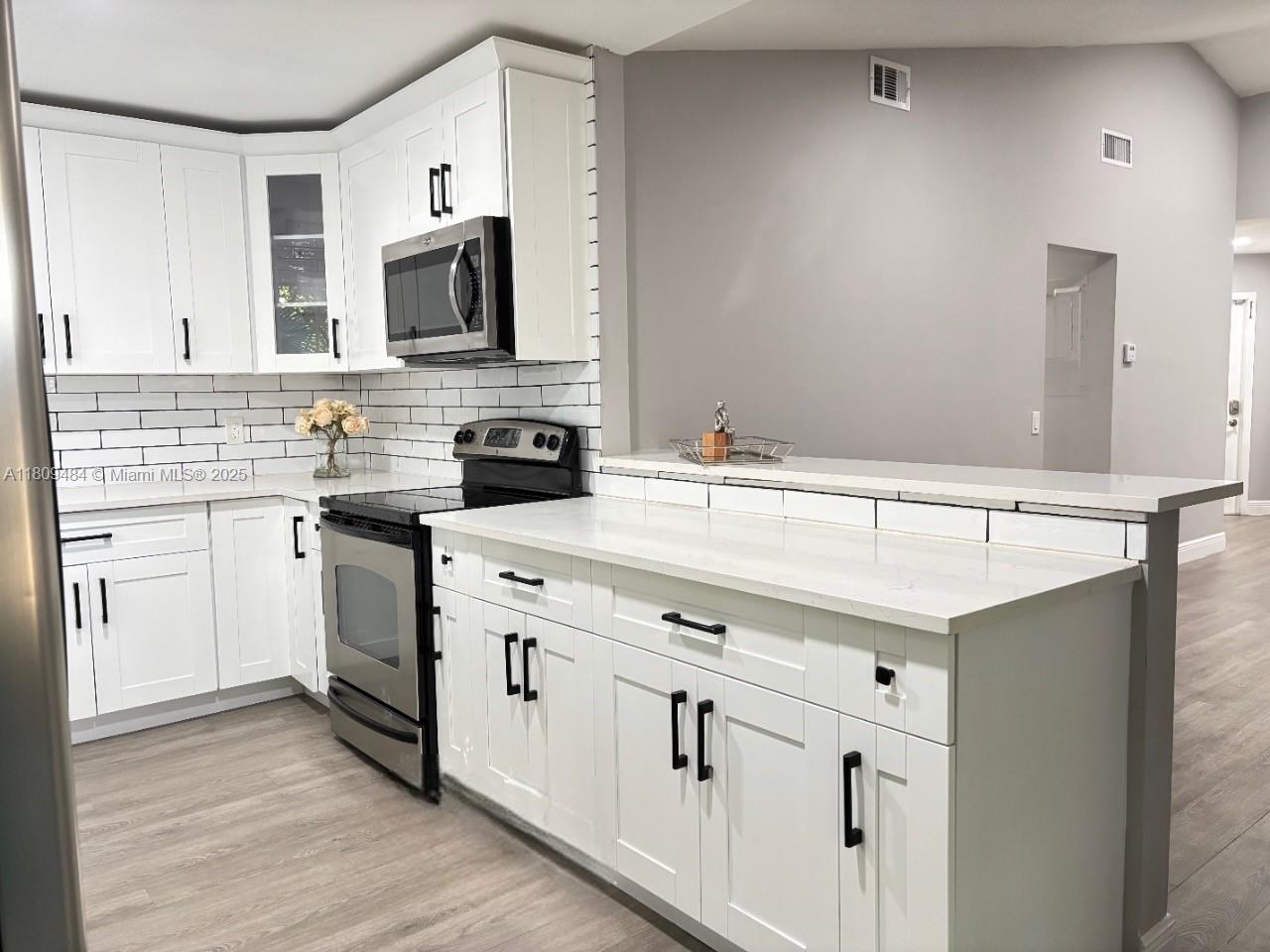 Property photo # 4