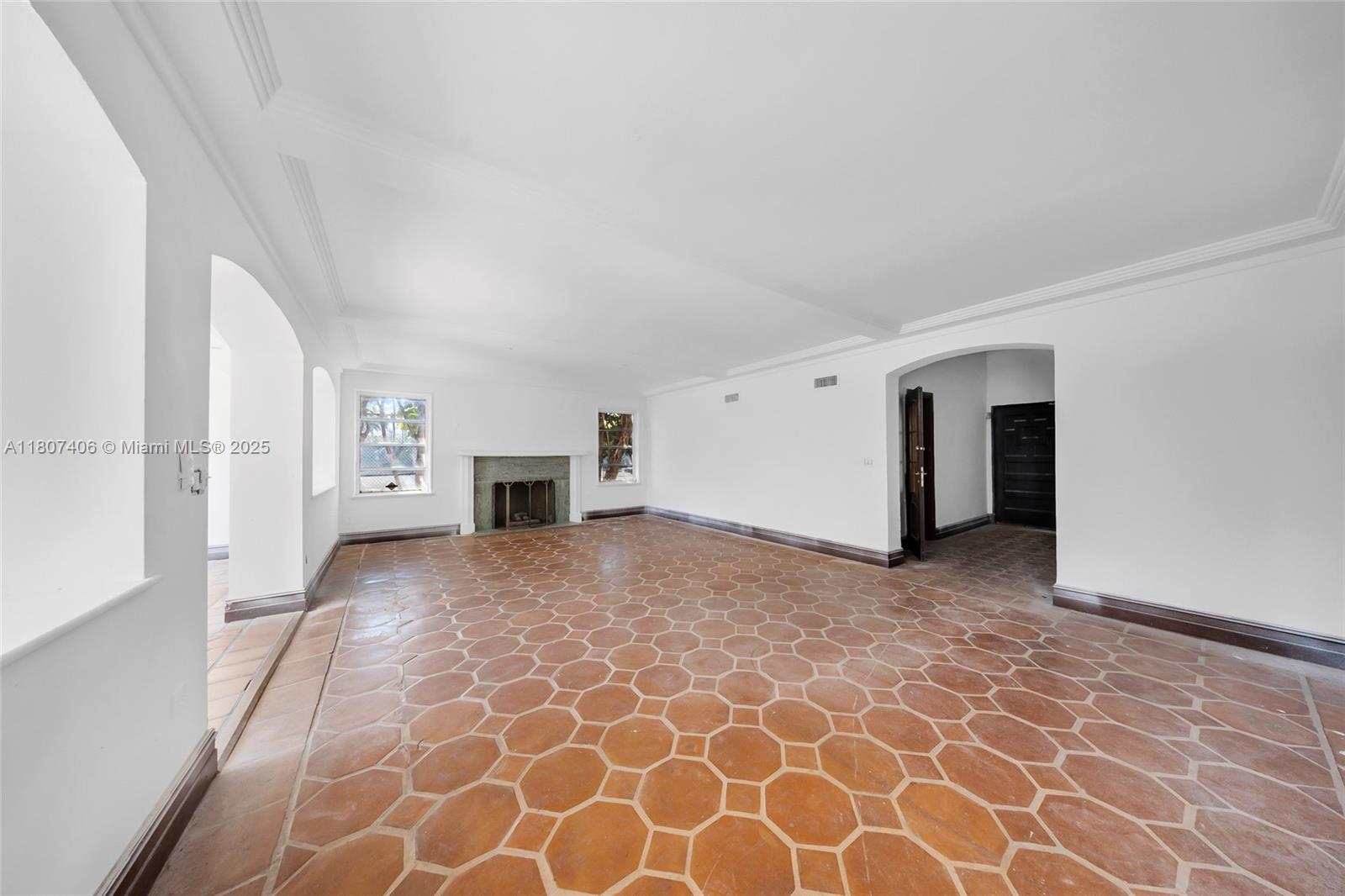 5757 Alton Rd, Miami Beach, Florida image 7