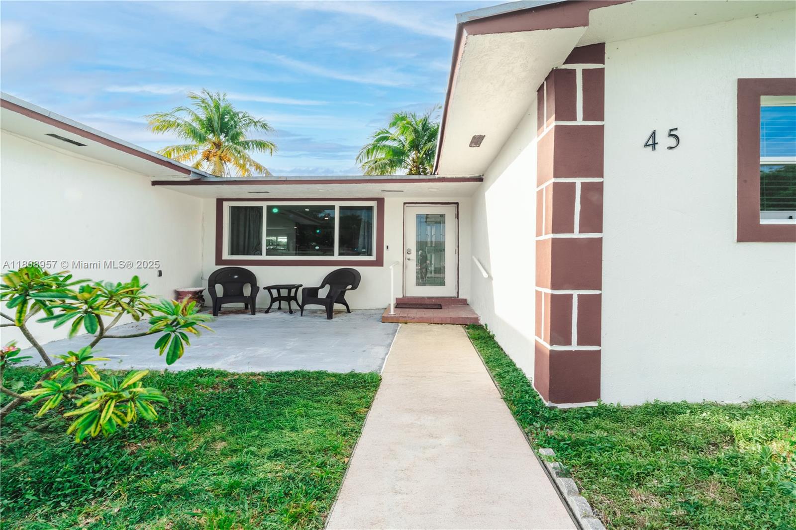 45 NW 188th St, Miami Gardens, Florida image 2