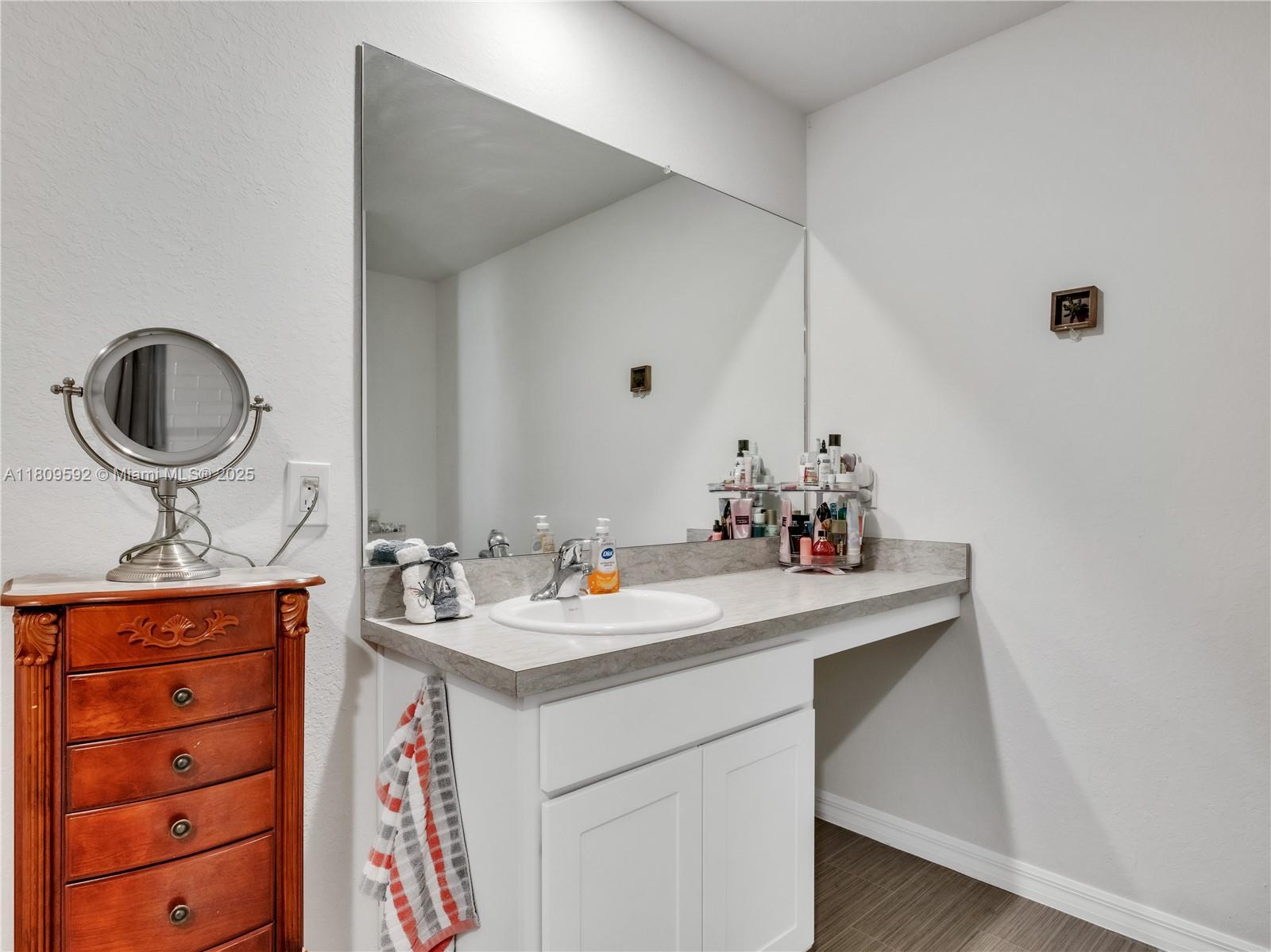 1410 NE 22nd Ave, Cape Coral, Florida image 12