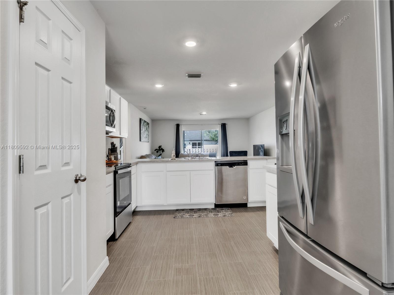 1410 NE 22nd Ave, Cape Coral, Florida image 4