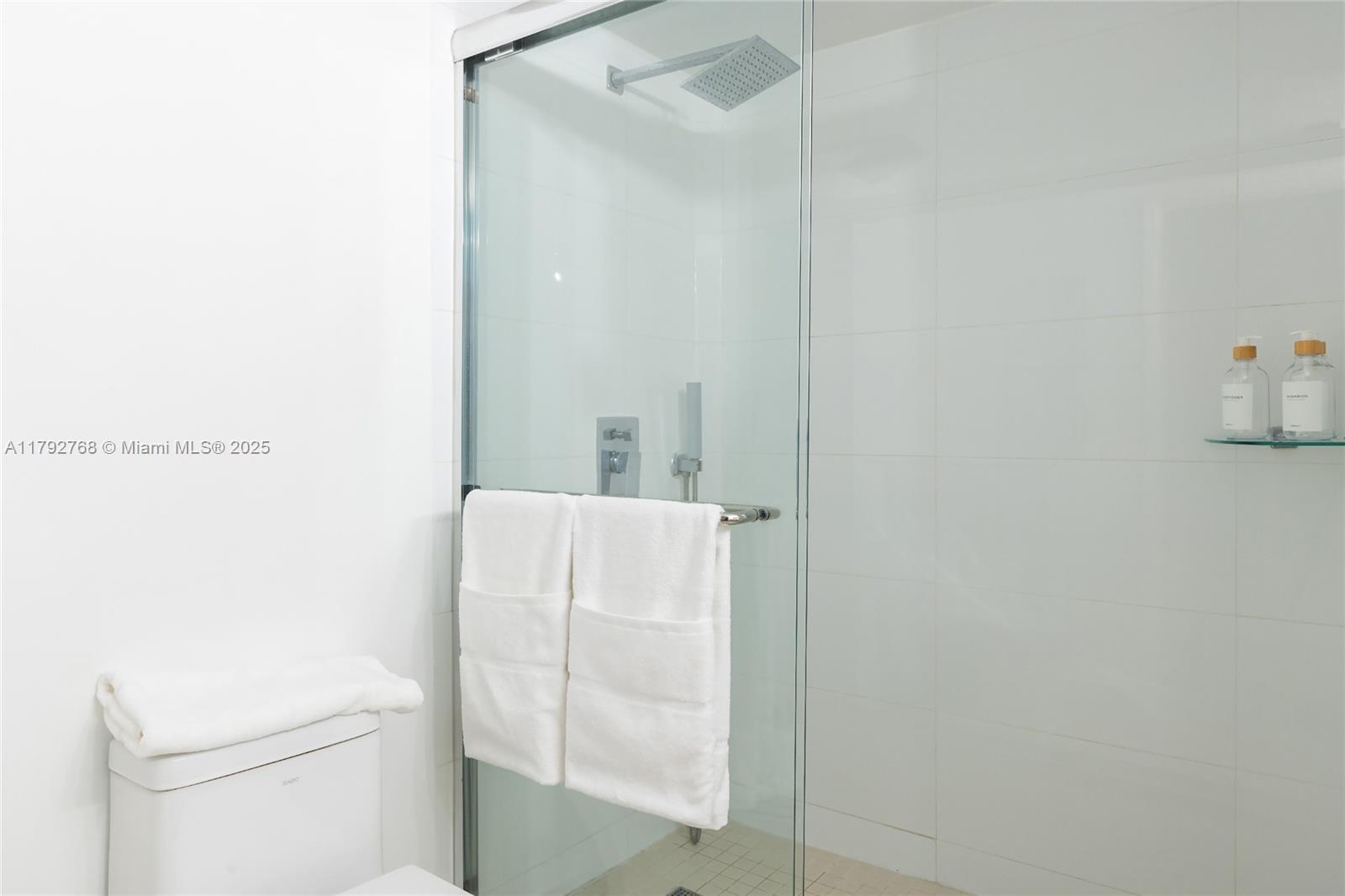 19901 E Country Club Dr #2307, Aventura, Florida image 6