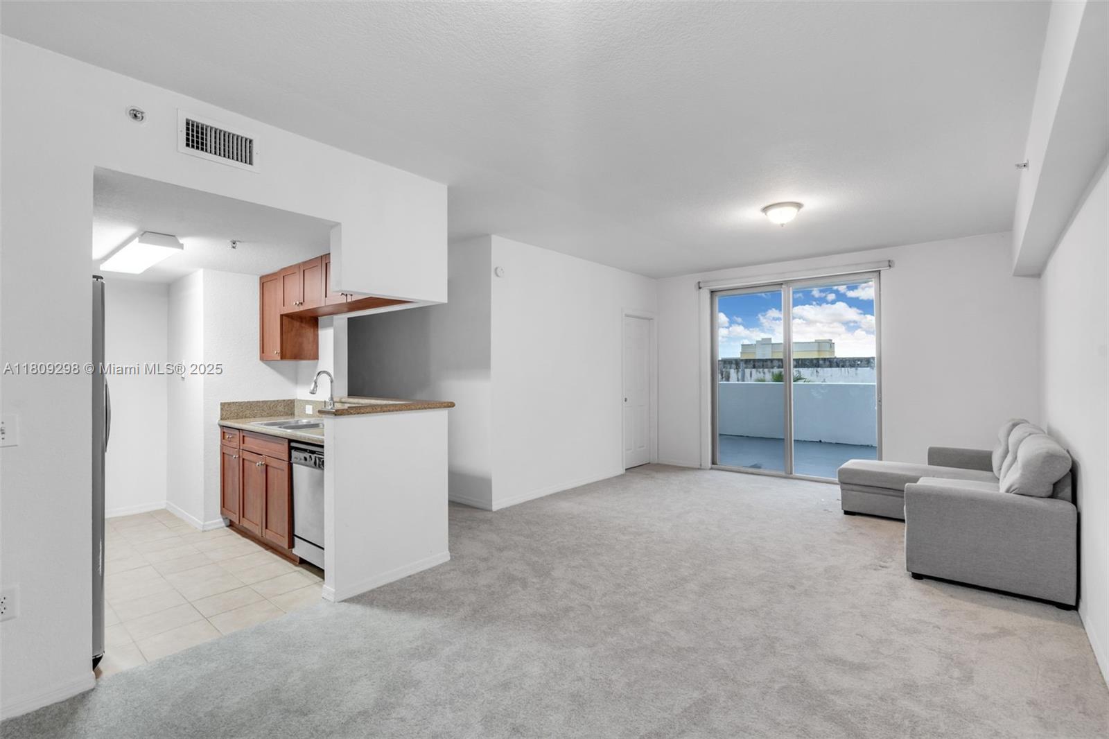Property photo # 4