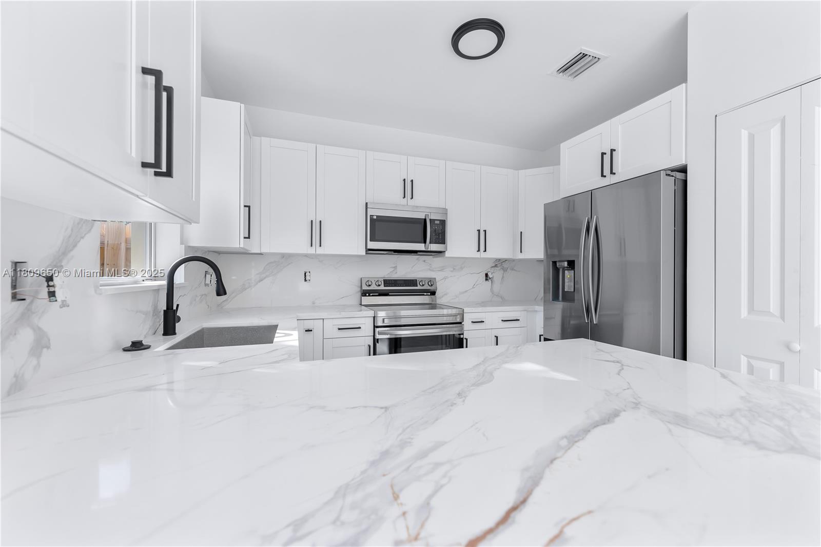 1470 SE 26th Ave, Homestead, Florida image 10