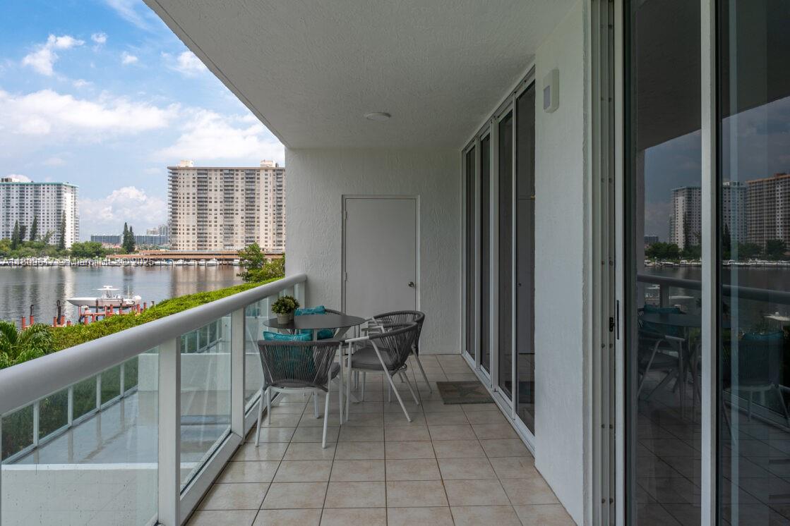 17050 N Bay Rd #401, Sunny Isles Beach, Florida image 25