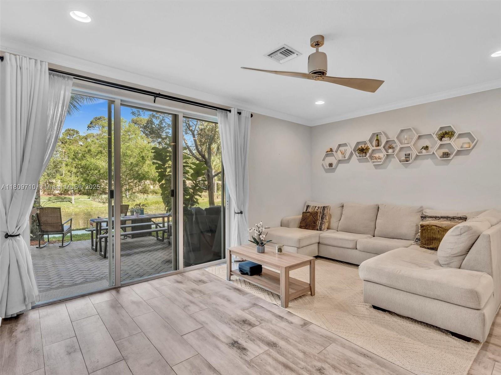5907 Monterra Club Dr, Lake Worth, Florida image 12