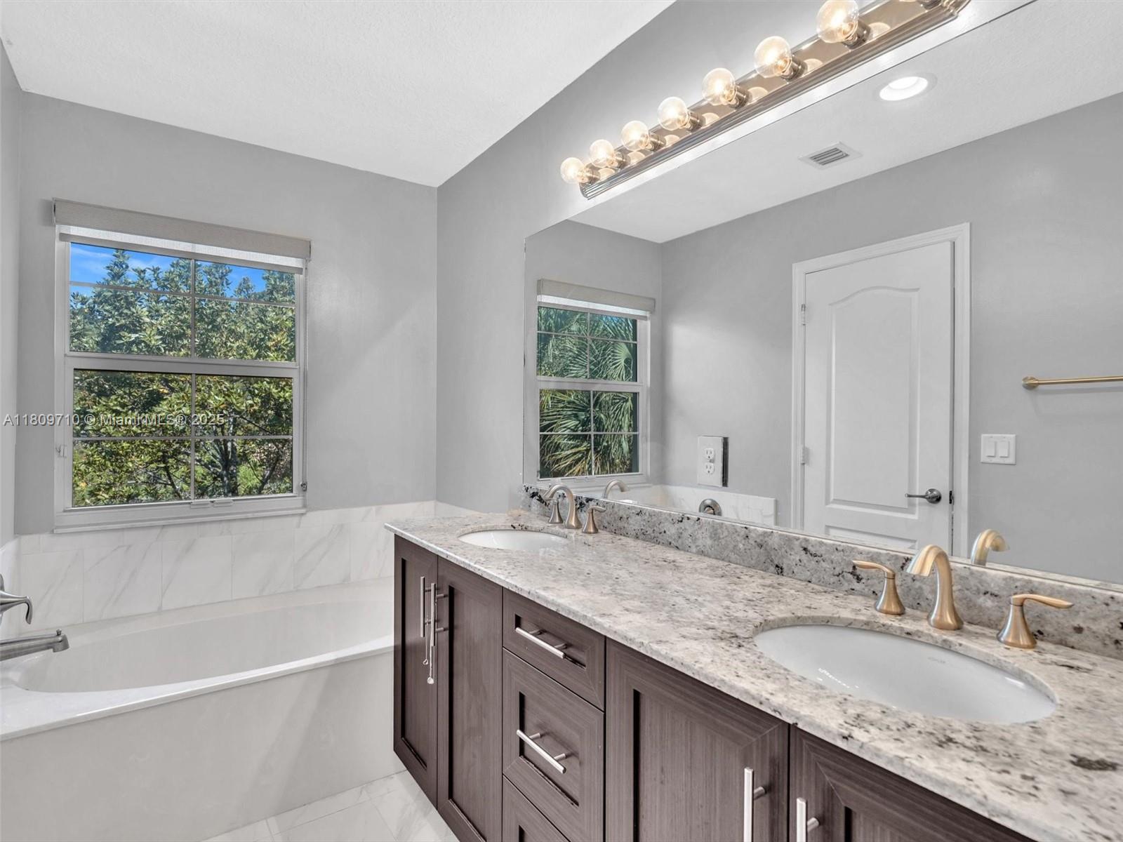 5907 Monterra Club Dr, Lake Worth, Florida image 27