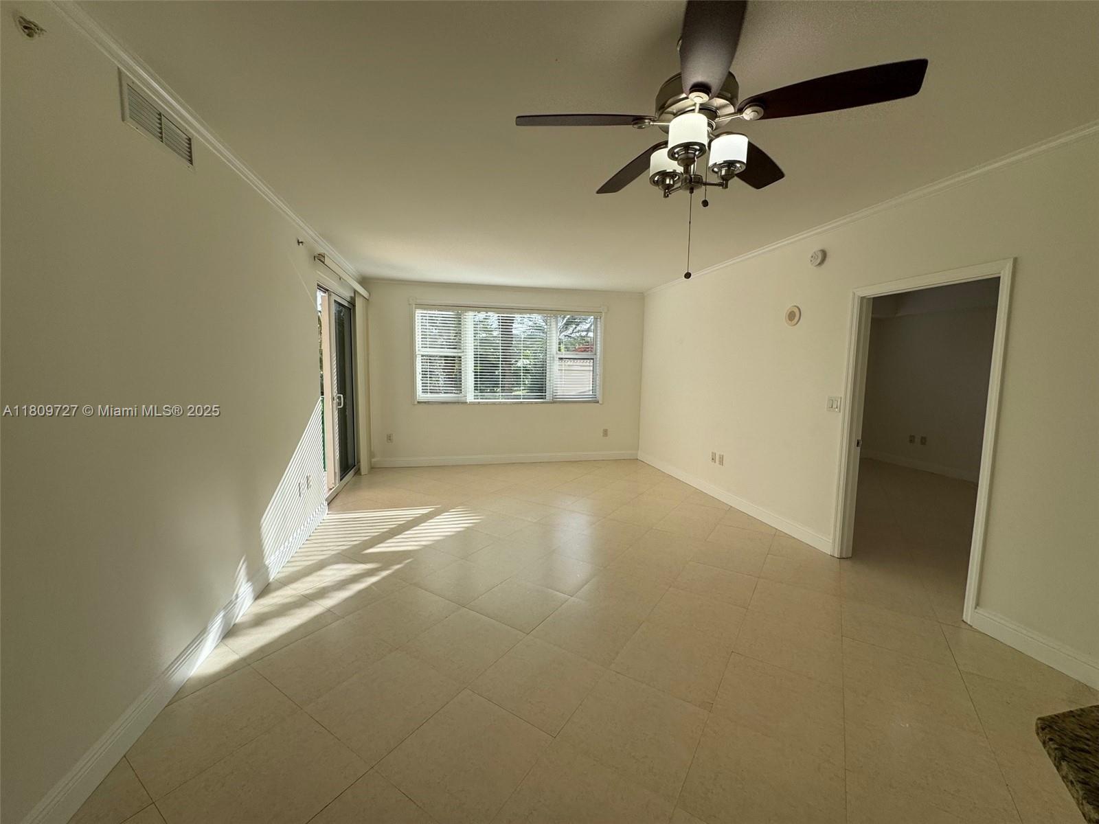 19900 E Country Club Dr #209, Aventura FL 33180