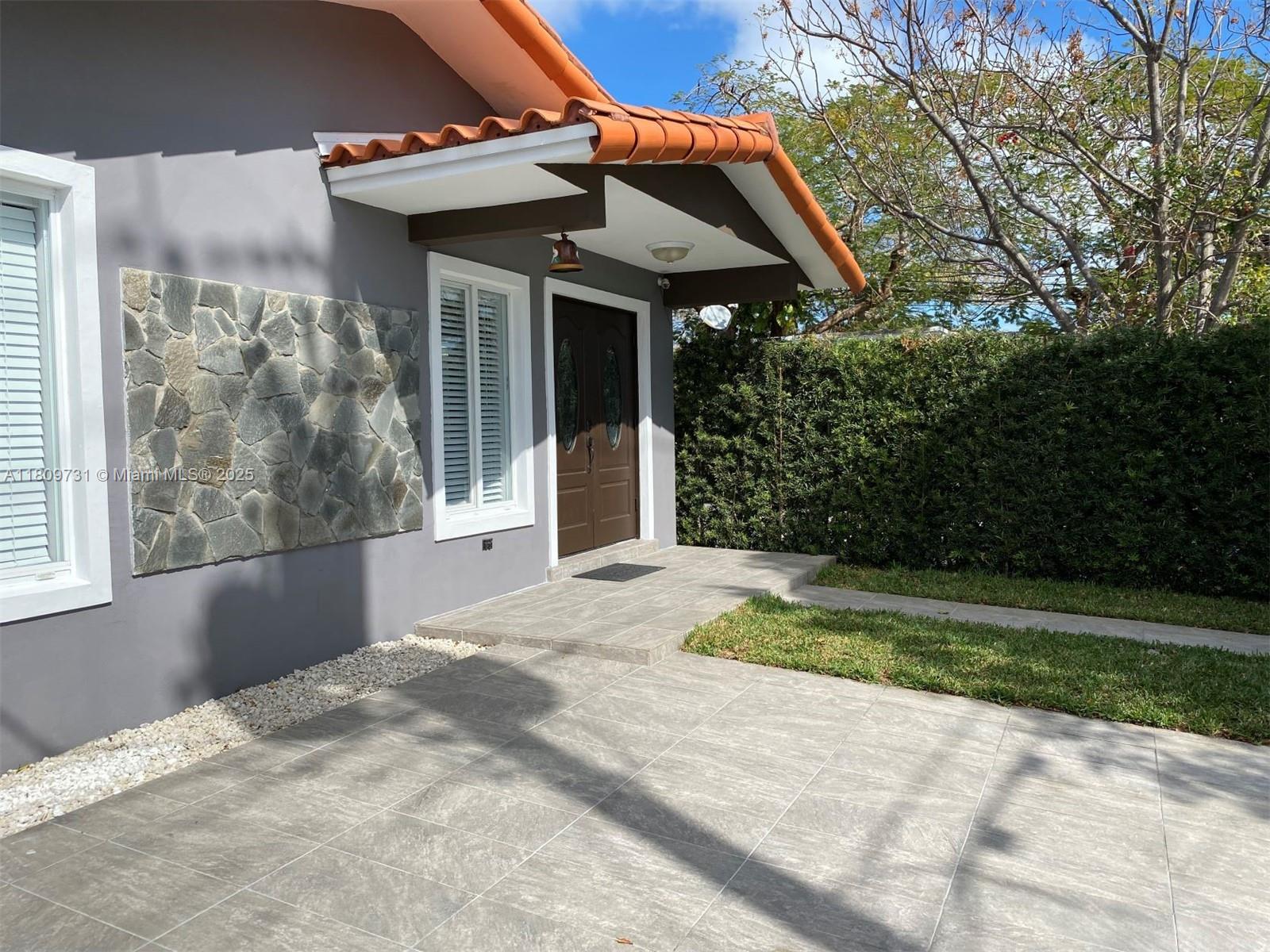 Property photo # 0