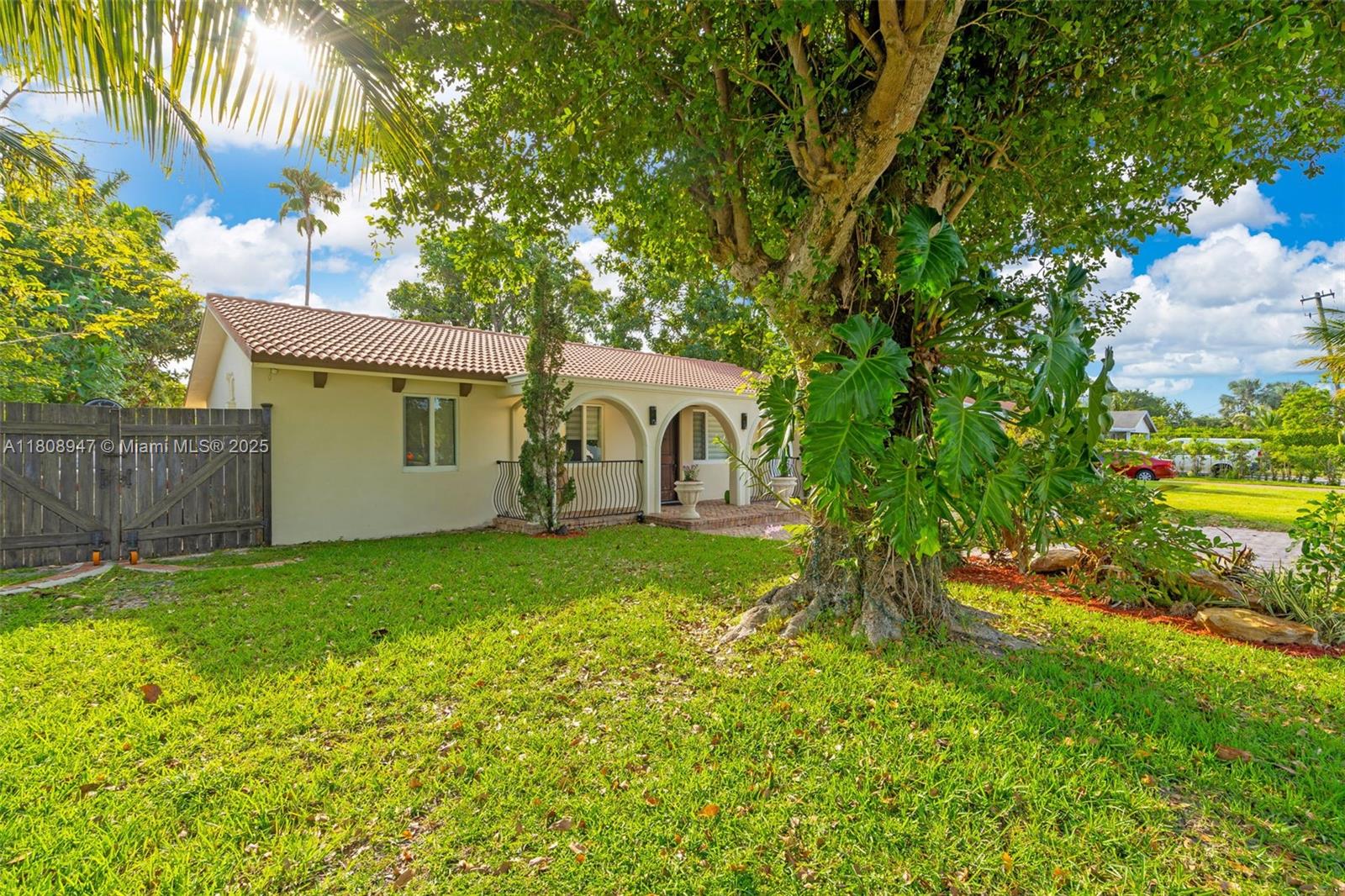 641 SW 50th Ave, Margate, Florida image 4