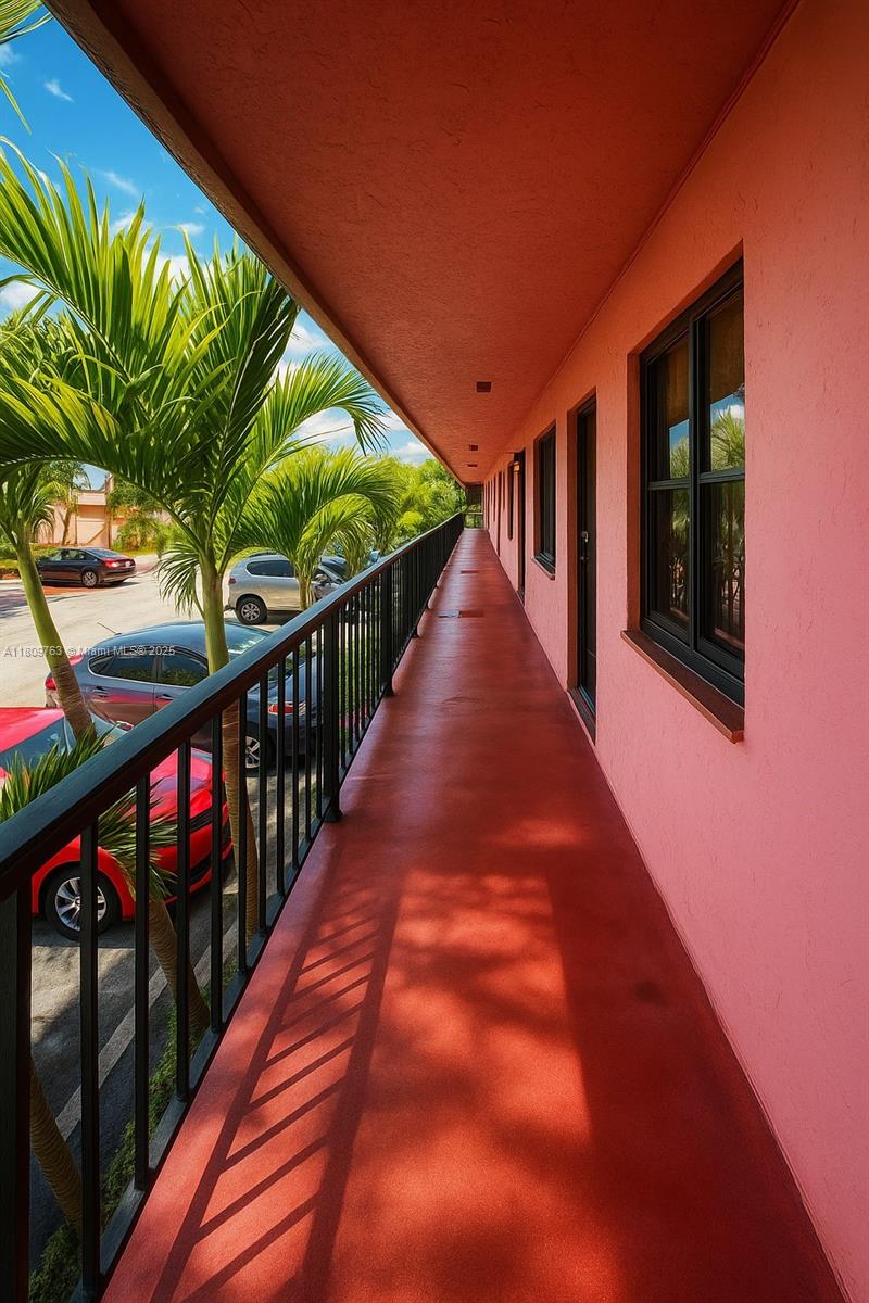 Residential, Hialeah, Florida image 4