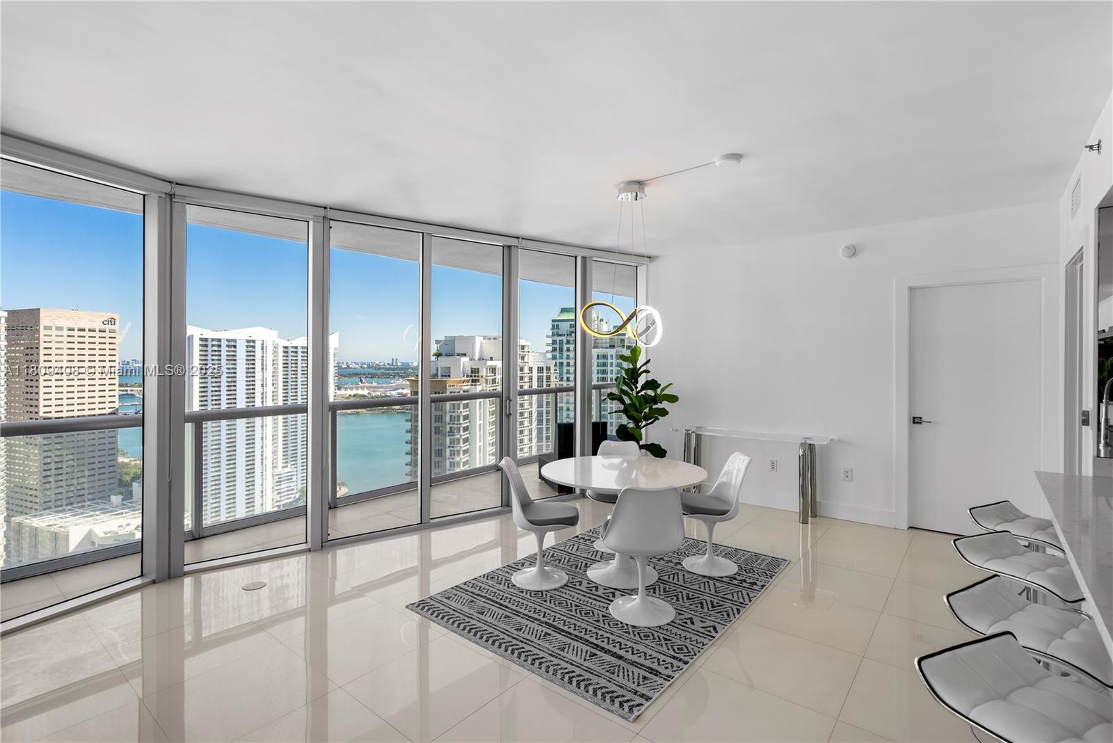 Condo for Rent in Miami, FL