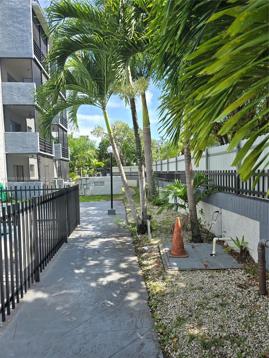 13500 NE 3rd Ct #110, North Miami, Florida image 3