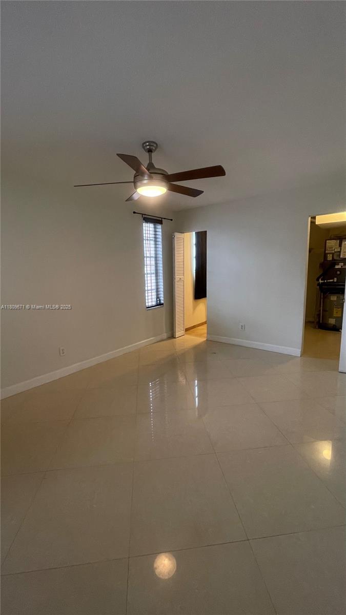 421 NE 1st St #119, Hallandale Beach, Florida image 10