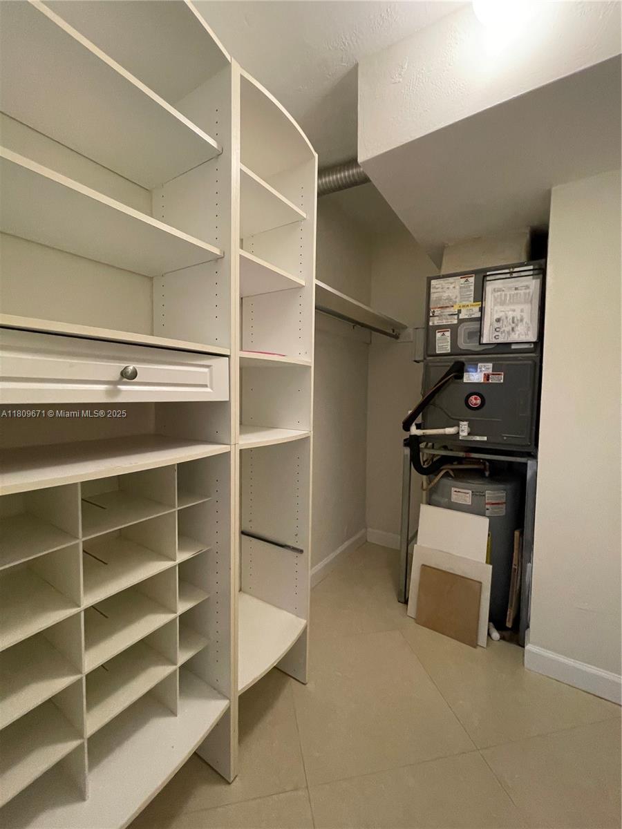 421 NE 1st St #119, Hallandale Beach, Florida image 15