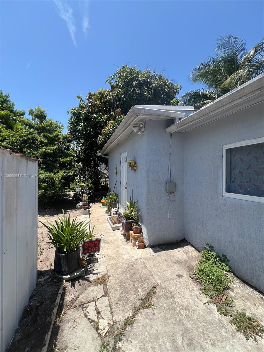 2325 Hayes St, Hollywood, Florida image 3