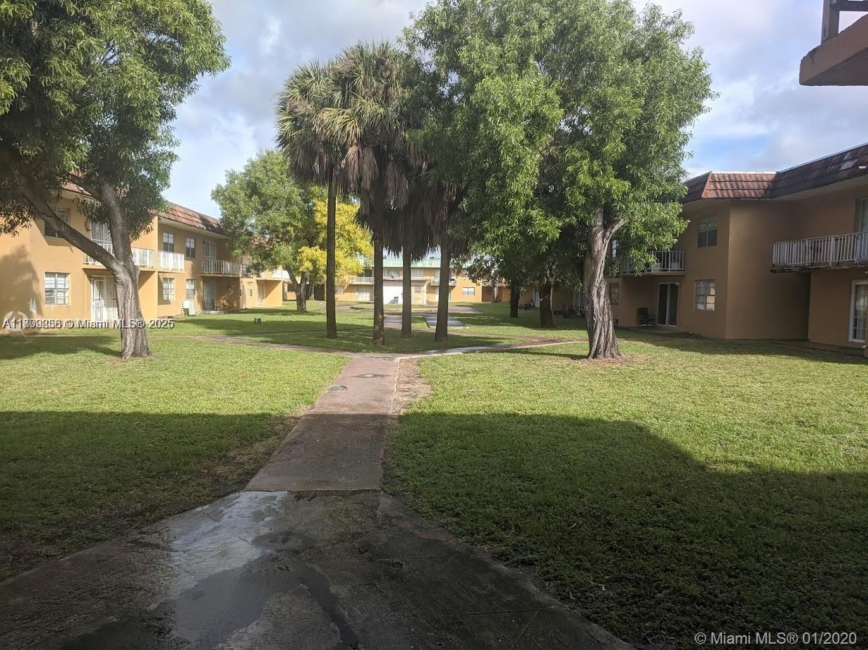 301 NW 177th St #136, Miami Gardens, Florida image 1