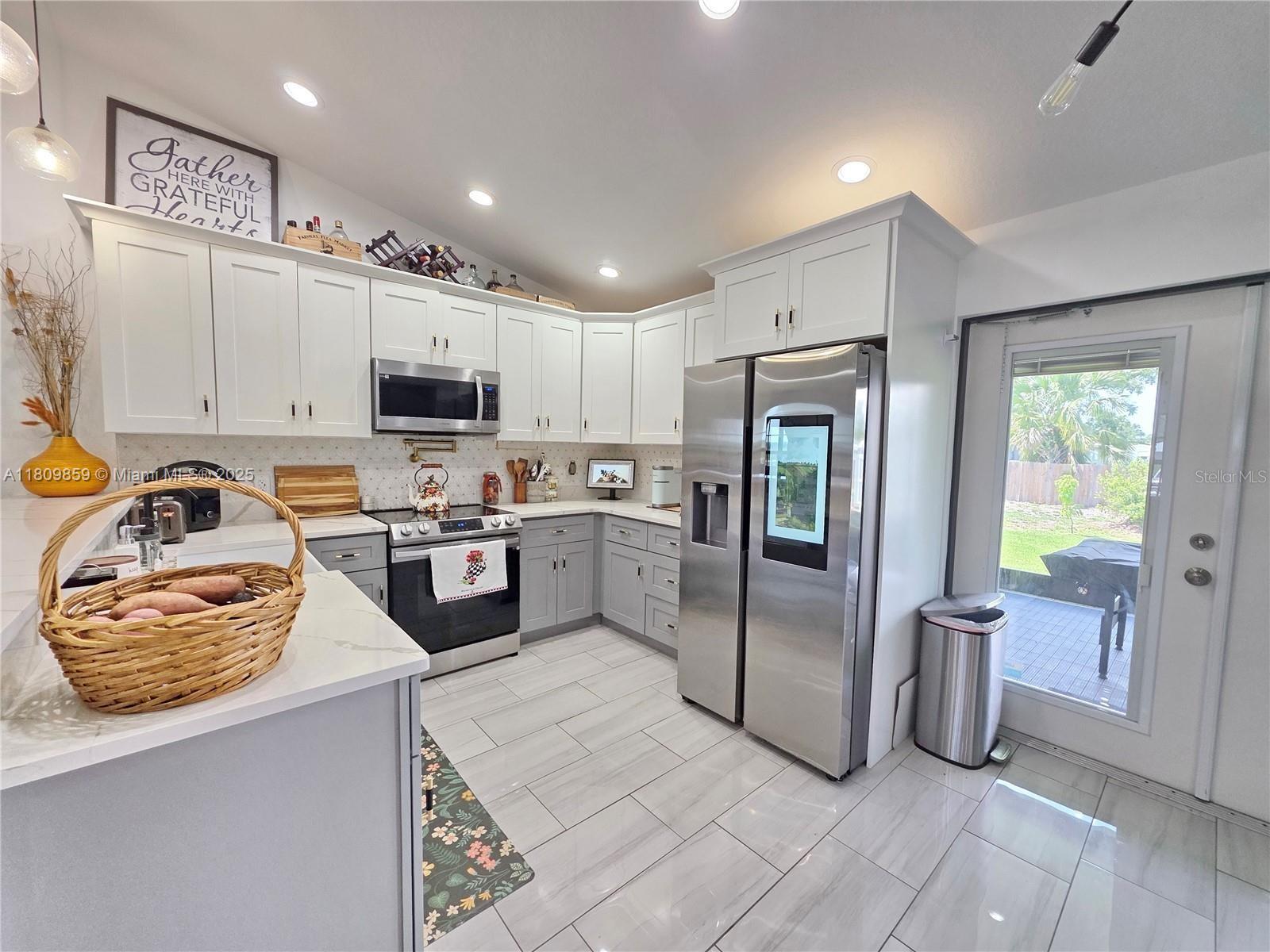 7935 NW 90th Court, Okeechobee, Florida image 12